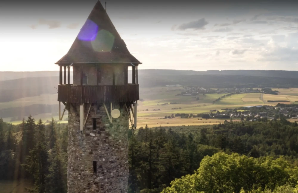 Nationalpark Hunsrück-Hochwald sperrt Wildenburg-Turm