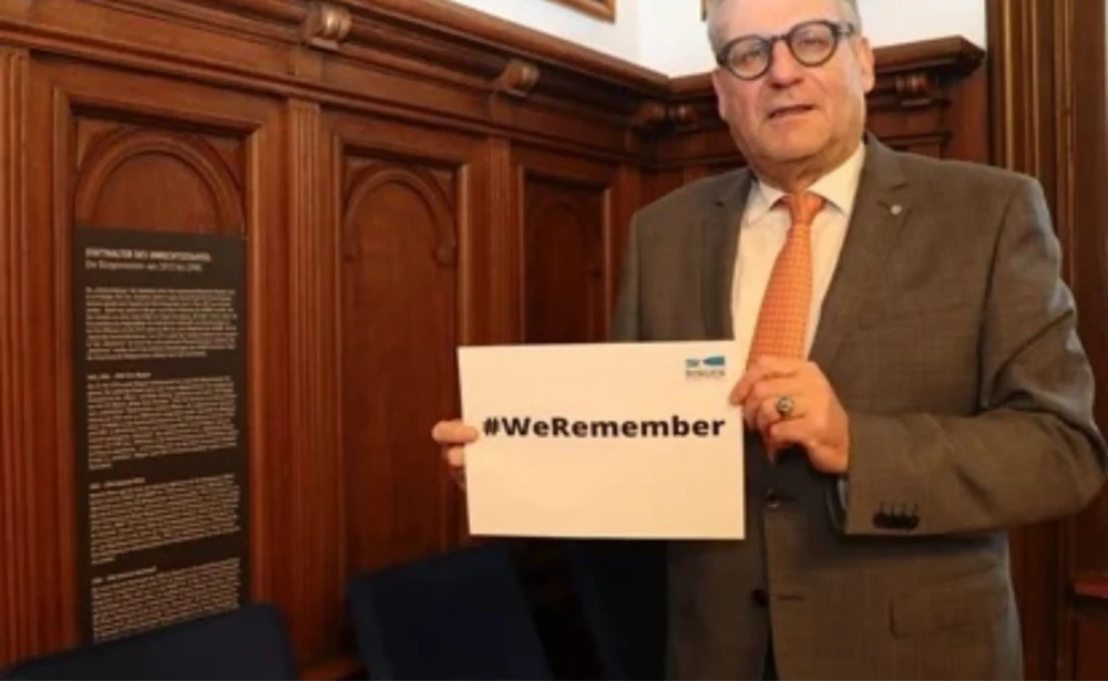 Oberbürgermeister Thomas Feser unterstützt #WeRemember-Kampagne