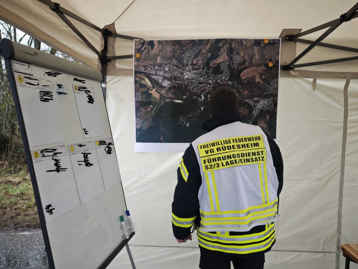 Person nach Sturz in die Nahe in Bad Sobernheim weiter vermisst