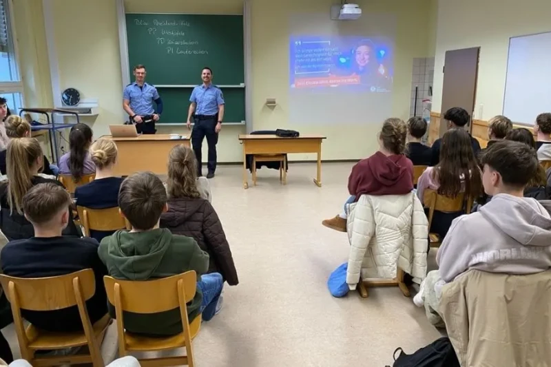 Polizei informiert Schüler in Meisenheim über den Polizeiberuf