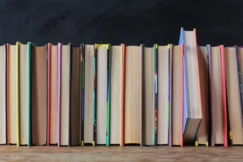 Studienkreis Bad Kreuznach verschenkt Rechtschreib-Ratgeber an Schüler