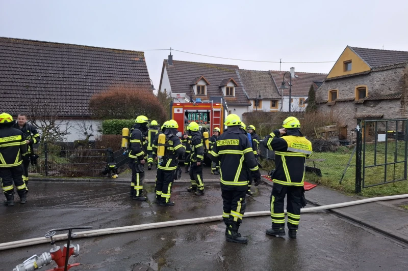Feuerwehr löscht Schmorbrand in Frei-Laubersheim