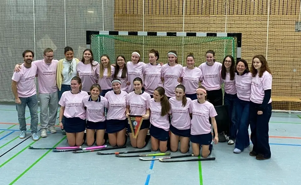 Hockey Damen des VfL Bad Kreuznach werden ungeschlagen Oberliga-Meister