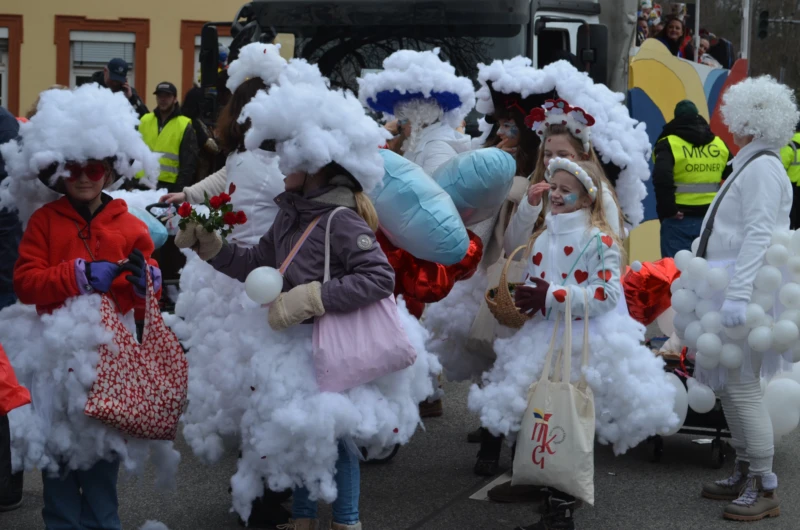 Kreiznacher Narrefahrt prämiert Zugteilnehmer