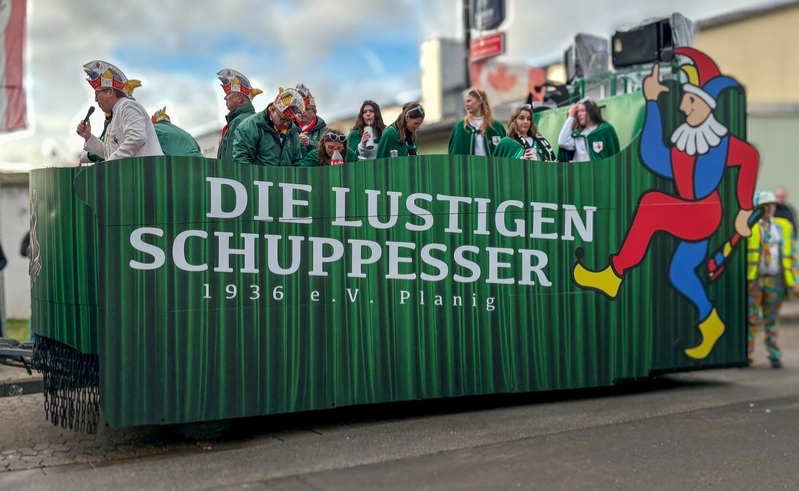 Rosenmontagsumzug in Planig: Ein närrisches Highlight