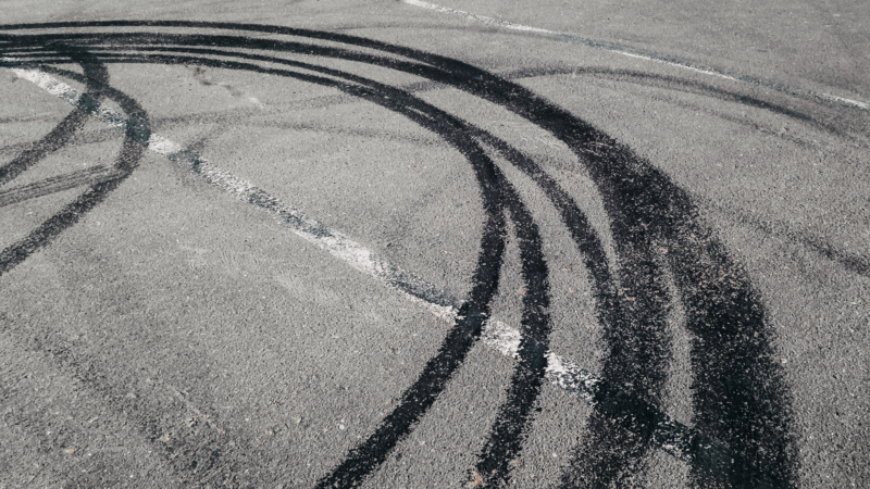 Anhänger-Unfall auf der A61 sorgt für Vollsperrung