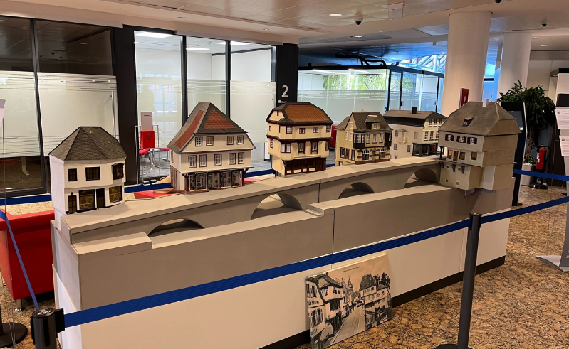 Brückenhäuser-Modell im Bad Kreuznacher Rathaus vorgestellt