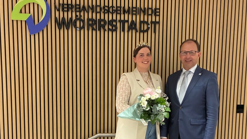 Lisa Kluge bleibt Weinkönigin der VG Wörrstadt