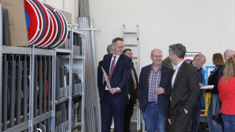 Nach Eröffnung: Ebling besucht neuen Baubetriebshof in Alzey