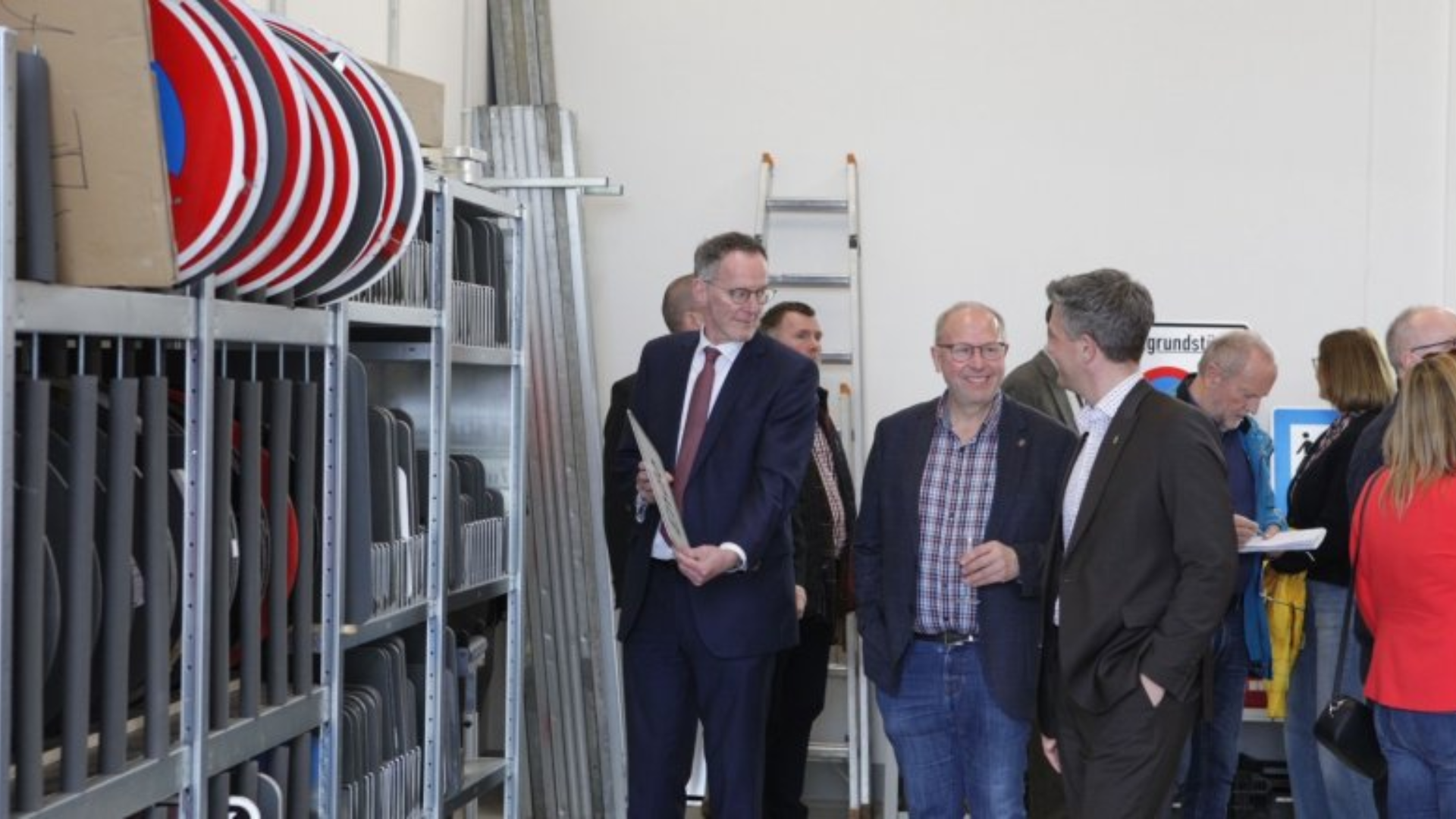 Nach Eröffnung: Ebling besucht neuen Baubetriebshof in Alzey