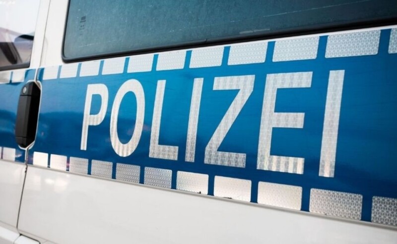 Streit zwischen zwei Autofahrern endet in Unfall mit Unfallflucht