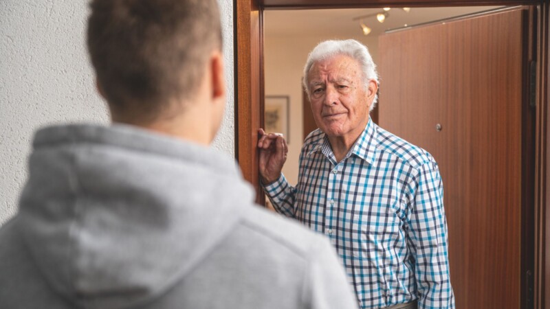 Trickbetrüger stehlen Schmuck im Wert von mehreren tausend Euro