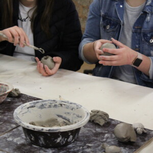 Familienangebot – Modelieren mit Ton