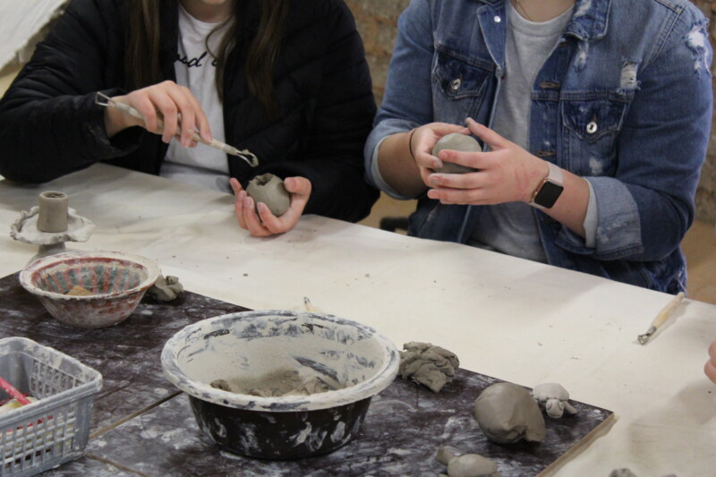 Familienangebot – Modelieren mit Ton