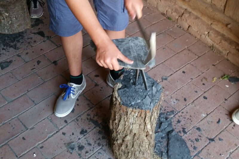 Familienangebot – Schieferhammer und Schnitzbank