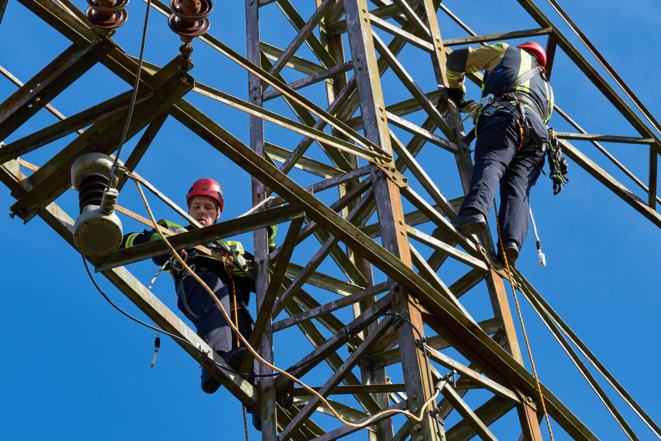 Feuerwehr Höhenrettung in Idar-Oberstein am Mast Klotzberg.