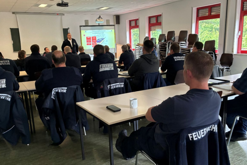 Feuerwehr-Führungskräfte aus dem Kirner Land bilden sich weiter