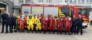 Feuerwehr trainiert für Gefahrstoff-Einsätze