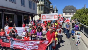 Maikundgebung fordert Schutz der Arbeitszeit