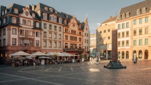 Mainz führt Bettensteuer ein: Stadtrat stimmt mehrheitlich zu
