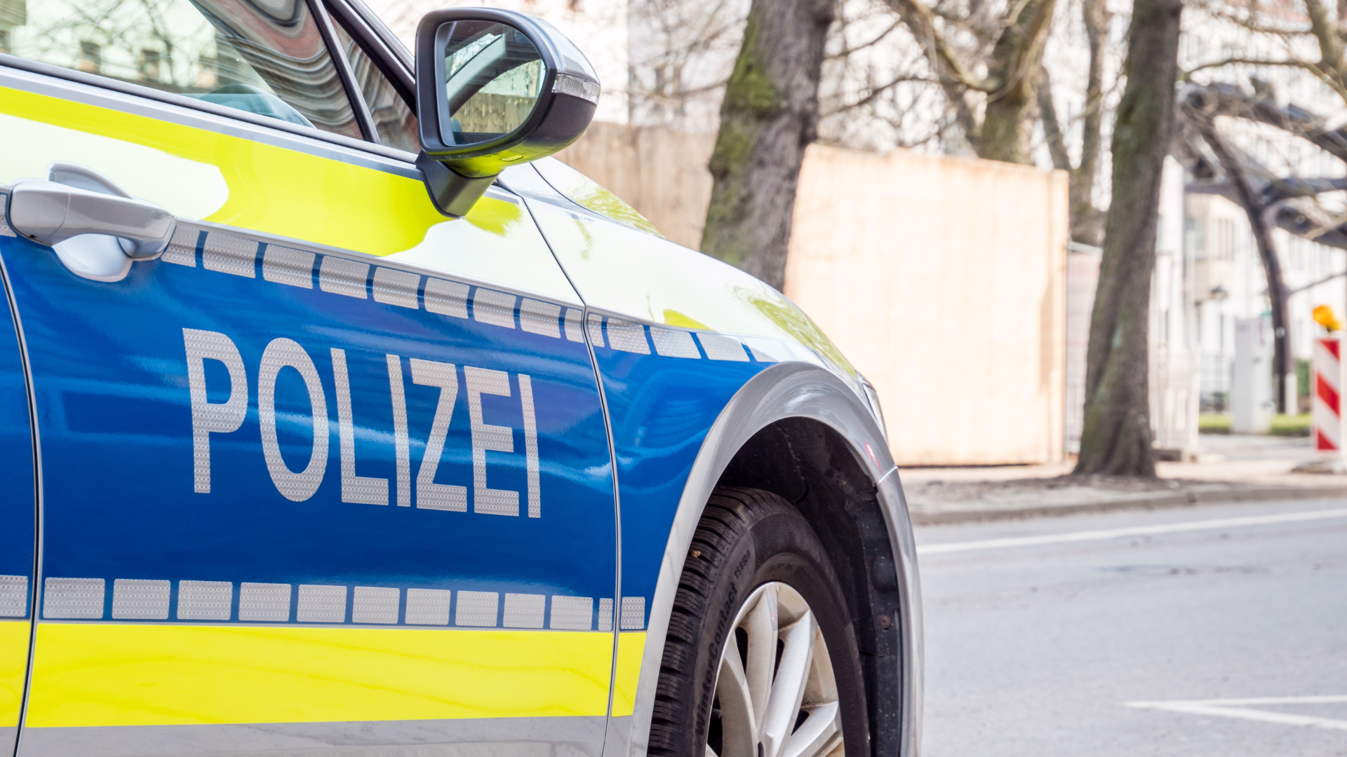Polizei sucht Zeugen nach Unfall mit Rettungswagen