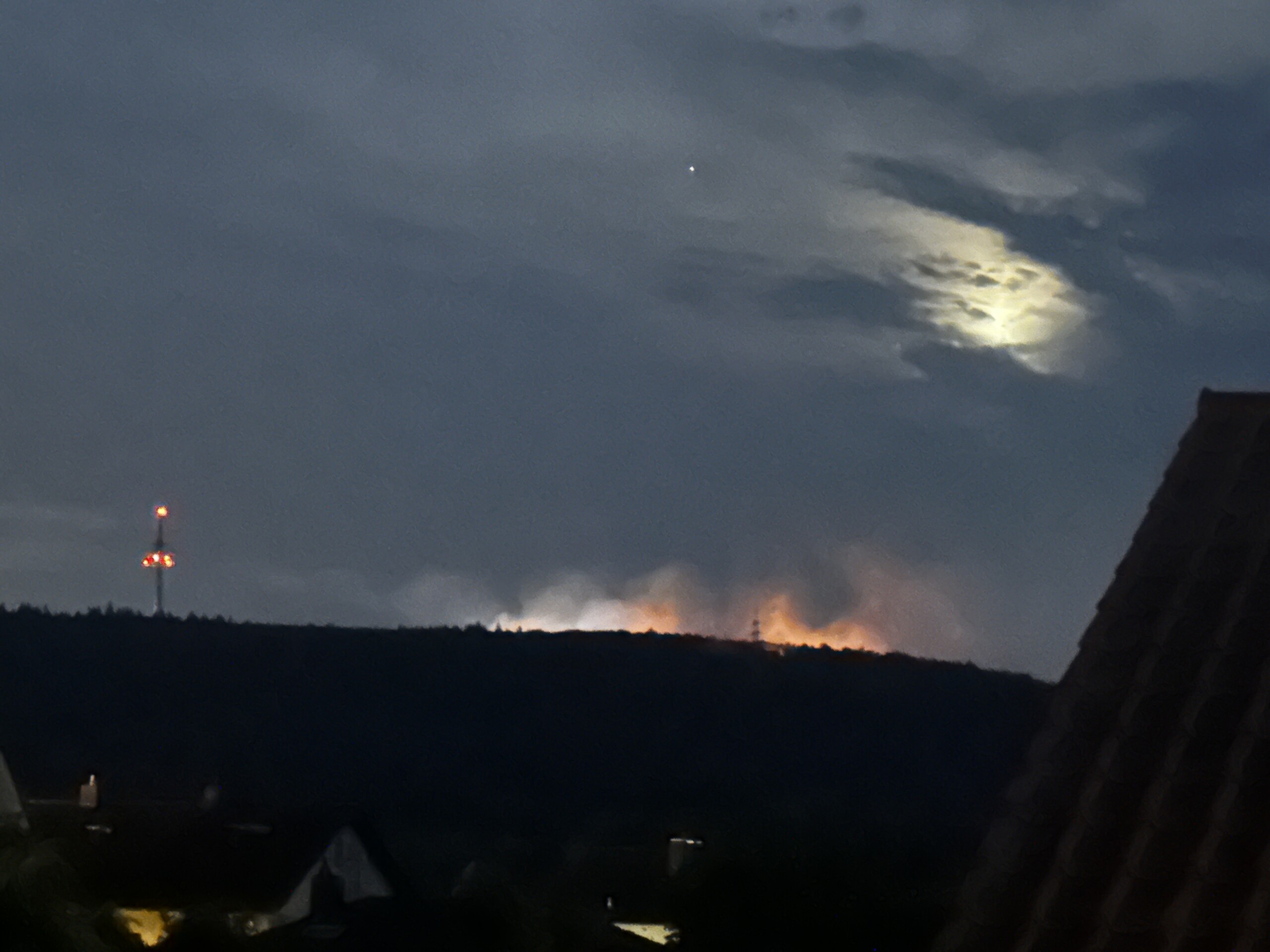Rotenfels nach Waldbrand gesperrt: „Bleiben Sie dort bitte fern“