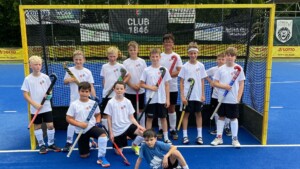 Knaben-Hockeyturnier im Stadion Salinental