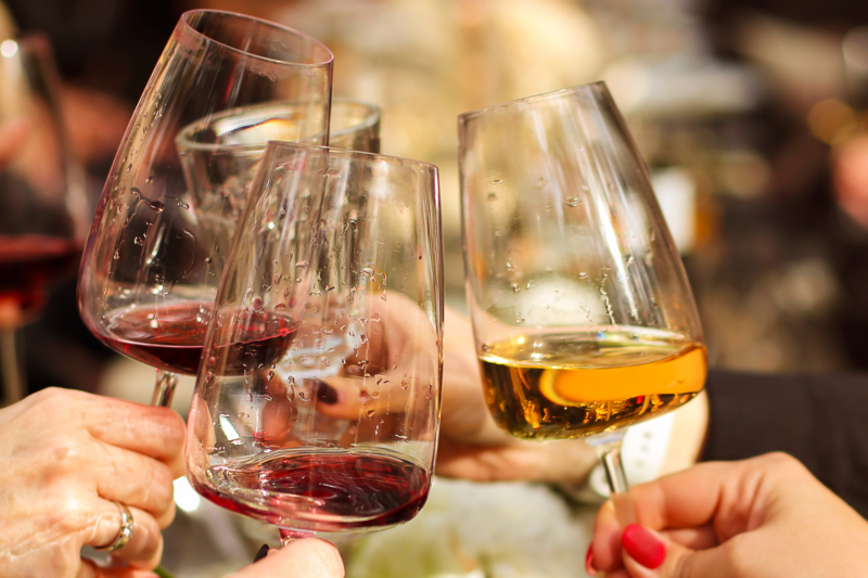 Ingelheim feiert Sommerfest an der Jungaue mit Musik und Wein