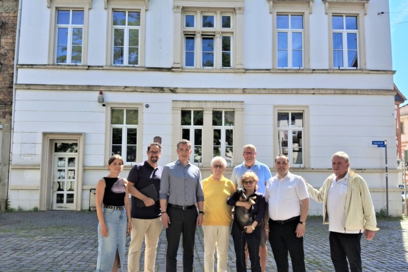 Stadt verkauft zwei Gebäude in der Neustadt