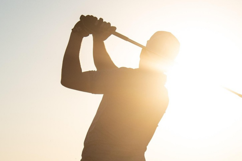 Jeder Schlag hilft – Golfer sammeln 1.000 Euro gegen Krebs
