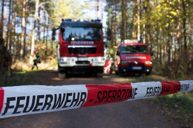 Großflächiger Wald- und Wiesenbrand bei Schwollen