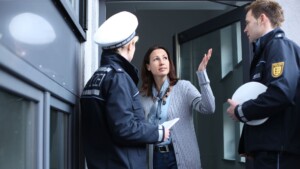 Wohnungseinbruch in Bad Kreuznach: Polizei sucht drei tatverdächtige Frauen