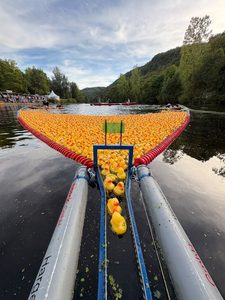 3.200 Rennenten bringen rund 10.000 Euro für den guten Zweck