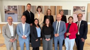 Arbeitsrichter absolvieren sechs Monate Betriebspraktikum