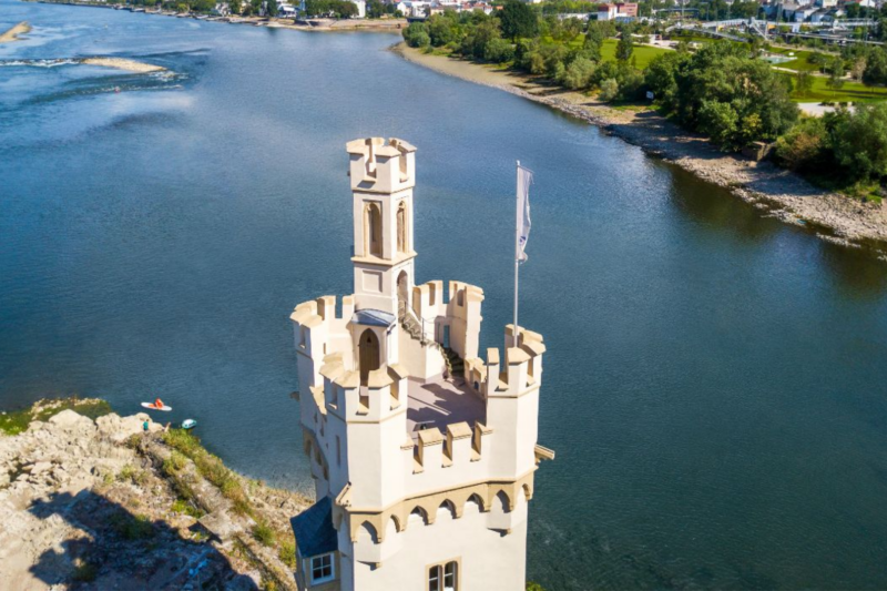 Niedriger Rheinpegel verhindert Mäuseturmfahrten