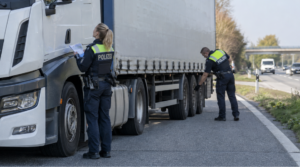 Polizei stoppt Sattelzug mit 34 Mängeln bei Wörrstadt