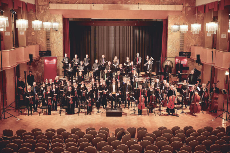 „Prost Johann Strauß“  Neujahrs-Konzert  mit dem Sinfonieorchester Rhein-Main
