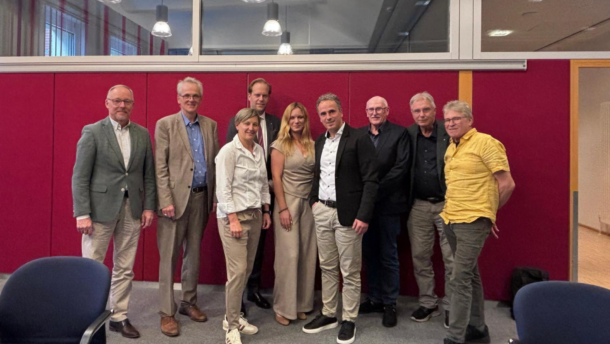 Aufsichtsrat und Vorstand der Lebenshilfe Bad Kreuznach e.V. (von links nach rechts) Steffen Roßkopf, Jörg Berres, Christina Gei-Weyand, Dr. Jens Edgar Hoffmann, Katharina Bork, Benjamin Rubröder, Wolfang Jung, Rüdiger Dunkel, Berthold Sommer