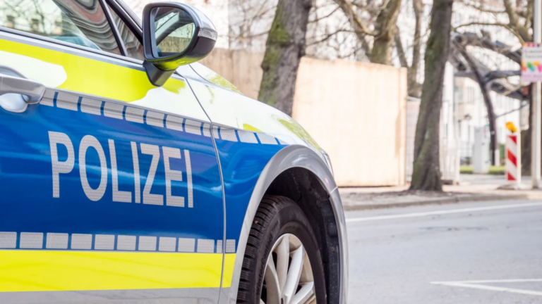 Streifenwagen