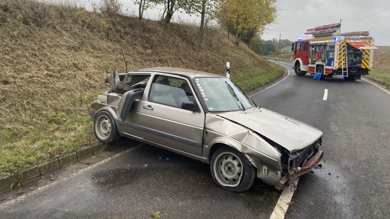 verunfalltes Auto
